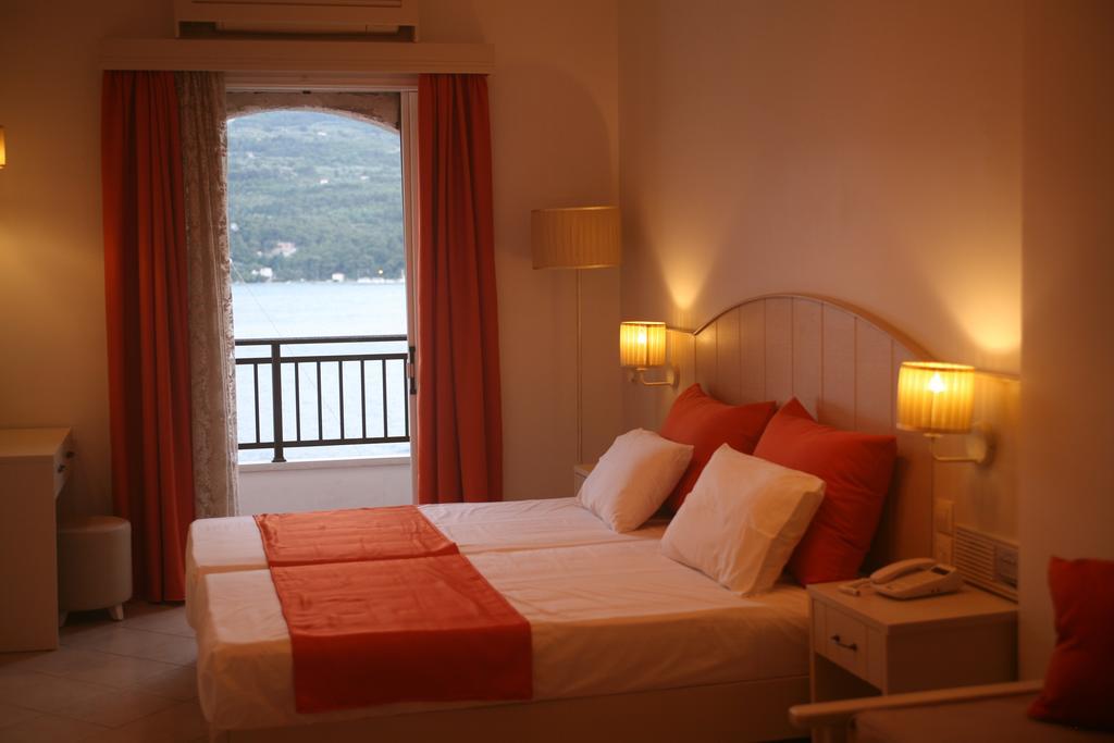 Mirini Hotel Agia Paraskevi  エクステリア 写真